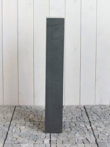 Sockel Basalt stein 40*30*30 cm.