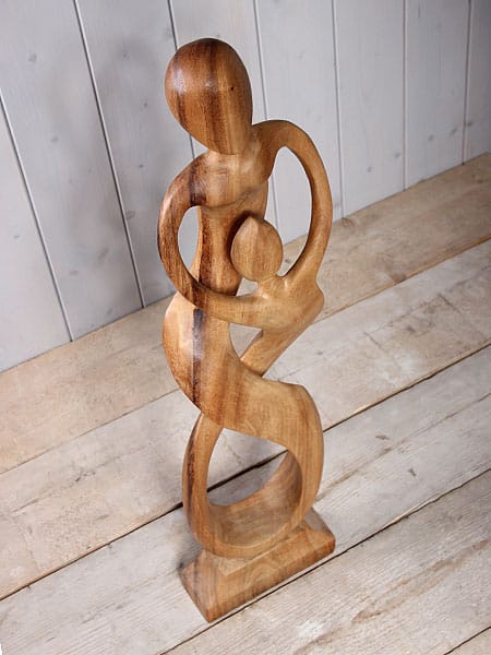 Houten beeld Ouder/Kind, 80 cm. LE-15