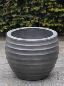 UV-beständige Blumentopf leichtbeton 19*25 cm. anthrazitfarbe