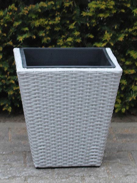 Deuk Vrijgevig Grondig Bloembak poly rattan oftewel wicker 29*27 cm. nr. 06 - Beeldenmarkt