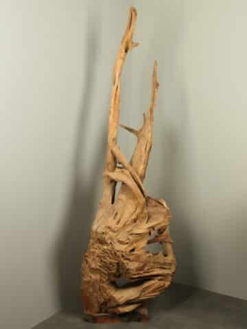 Houtsculpturen en diverse overige houten decoratie