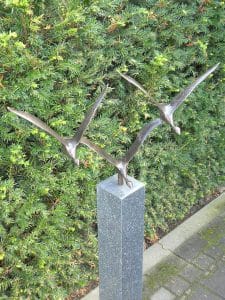 Skulptur 3 Schwäne Bronze