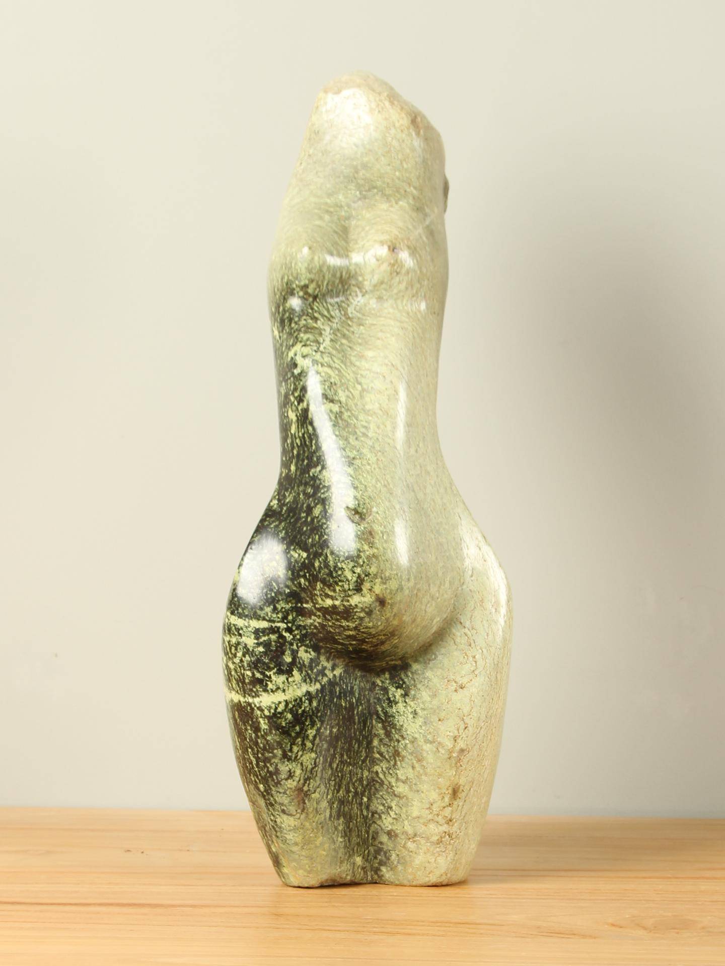 Beeld natuursteen Woman Body nr. 3, 47 cm